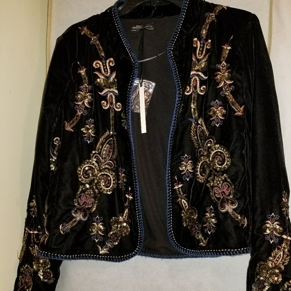 Zara vest small. Embroidery new